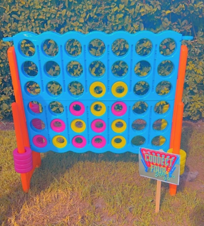 Connect 4 - Premium Carnival Game